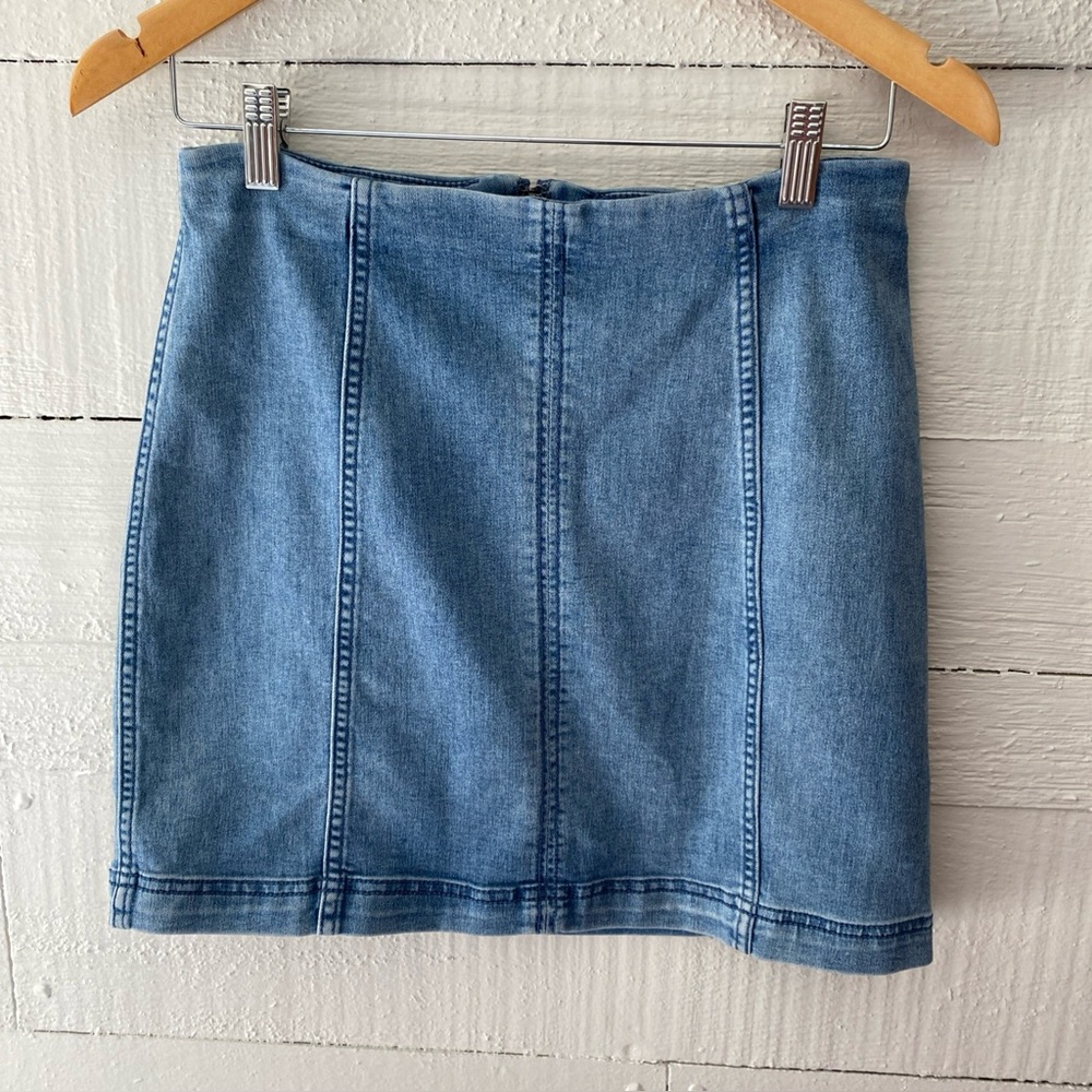 Free People Modern Femme Denim Mini Skirt Sz10 Festival Boho Rock’nRoll Casual